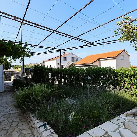 Sabira Novi Vinodolski